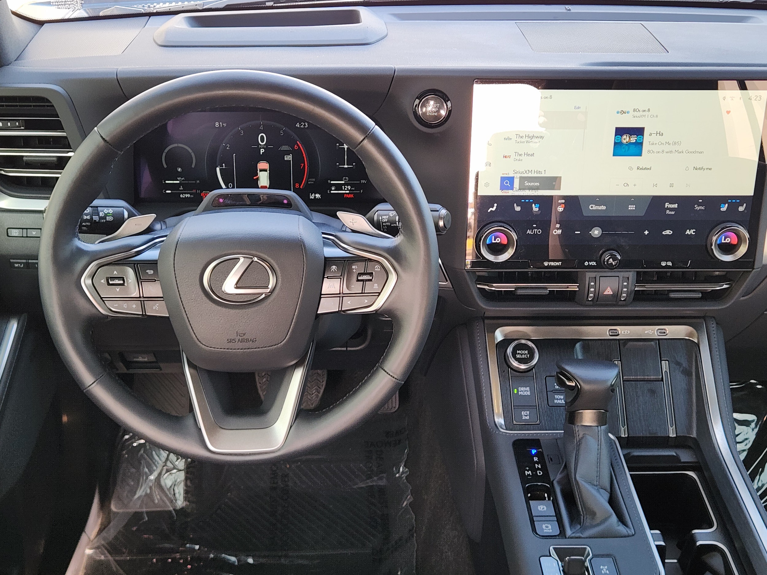 2026 Lexus GX Luxury+ - Photo 26