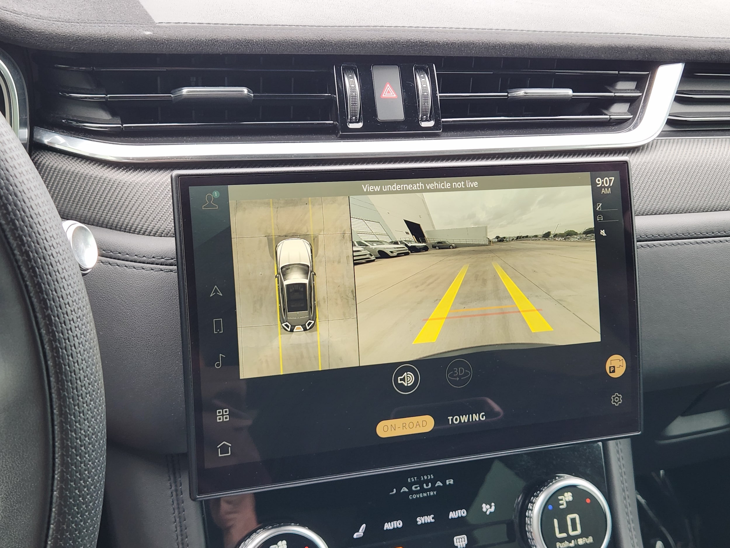 2022 Jaguar F-Pace SVR - Photo 20