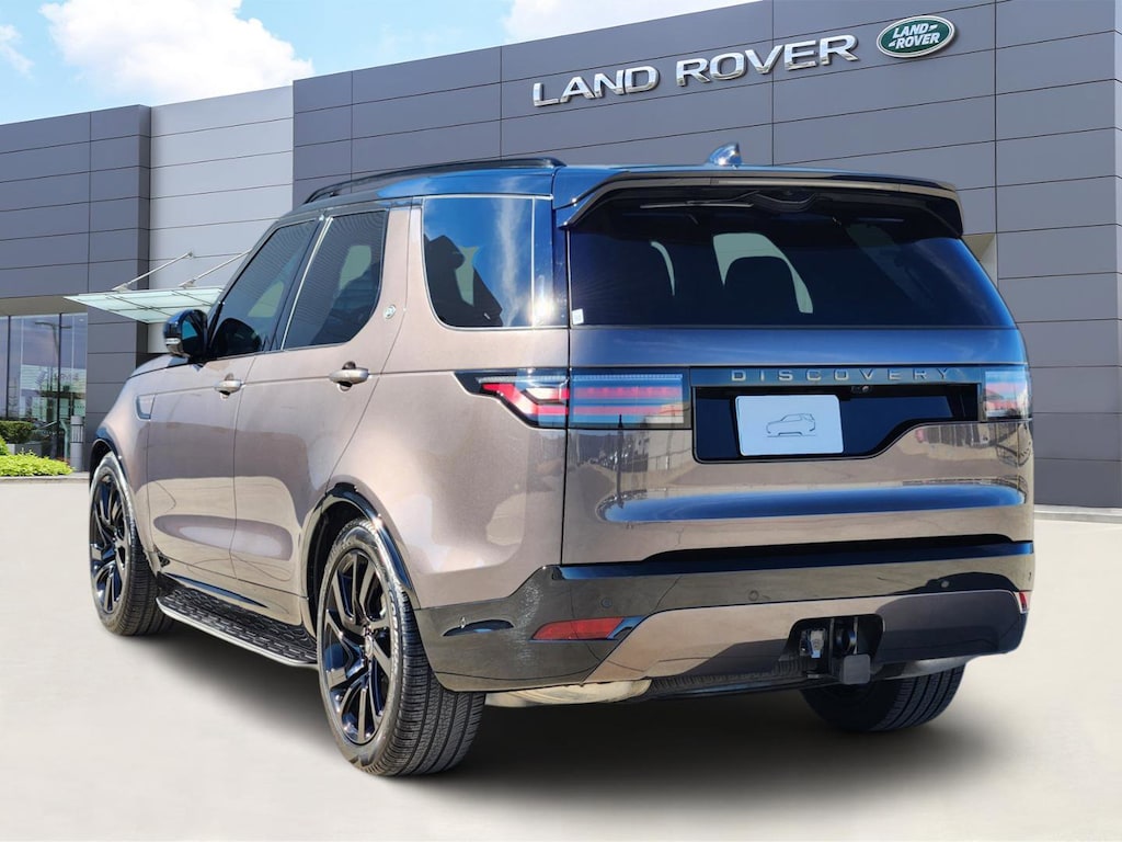 Certified 2025 Land Rover Discovery Dynamic SE P300 Dynamic SE