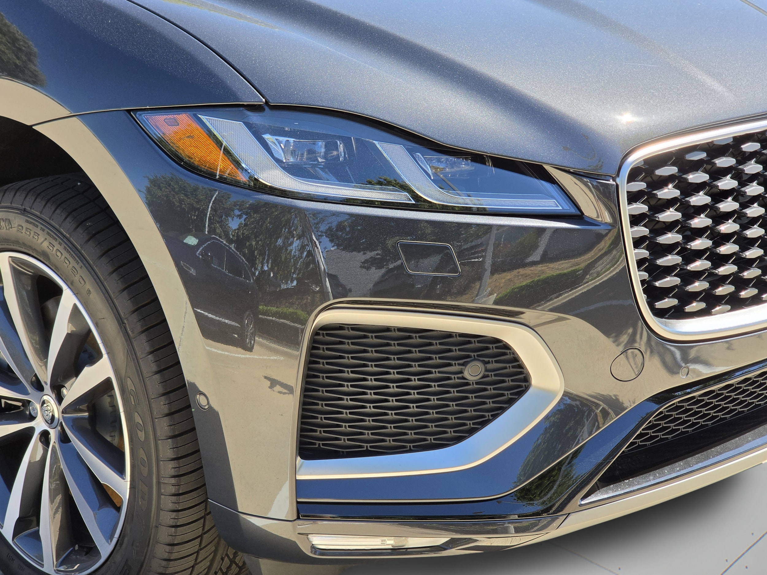 2026 Jaguar F-Pace R-Dynamic S - Photo 32