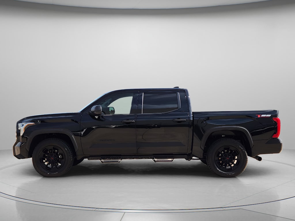Used 2022 Toyota Tundra SR5 SR5 CrewMax 5.5 Bed