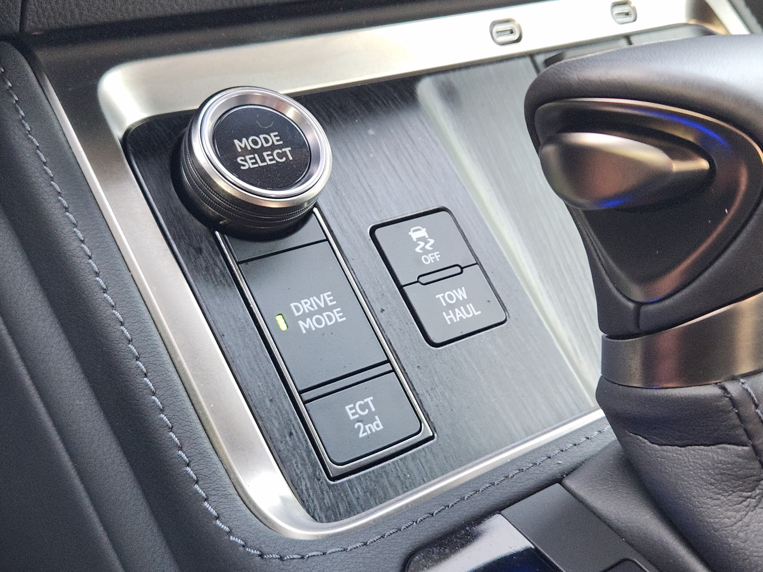 2026 Lexus GX Luxury+ - Photo 19