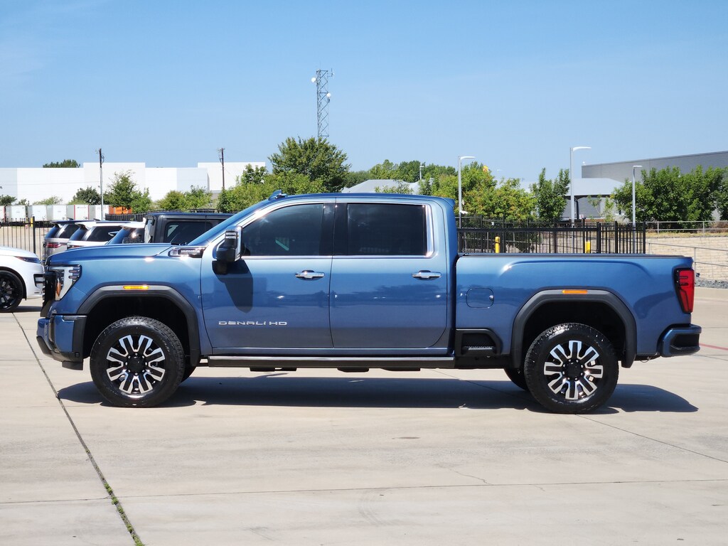 Used 2025 GMC Sierra 2500HD Denali Ultimate 4WD Crew Cab 159 Denali Ultimate