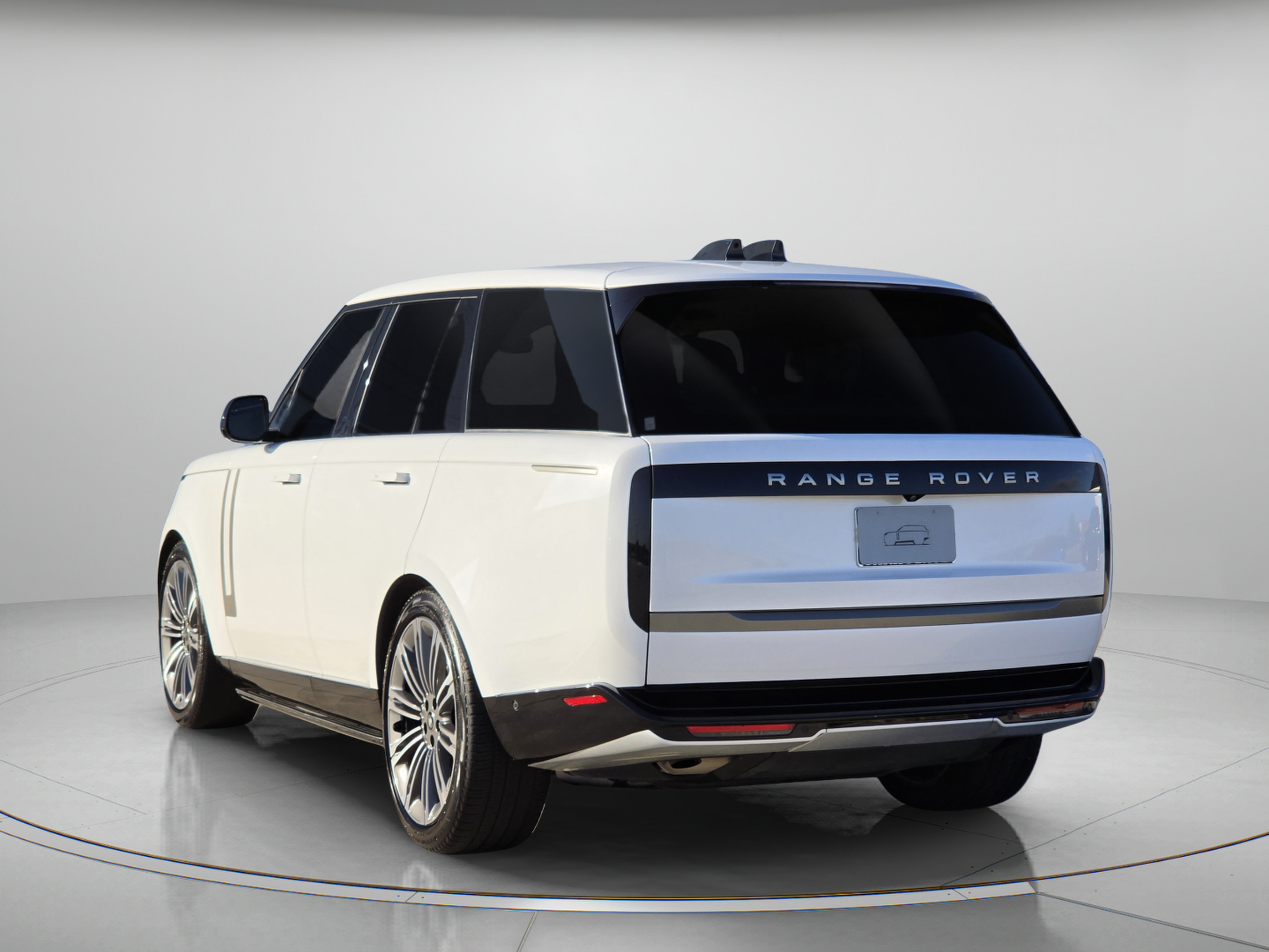Certified 2024 Land Rover Range Rover SE P400 SE SWB