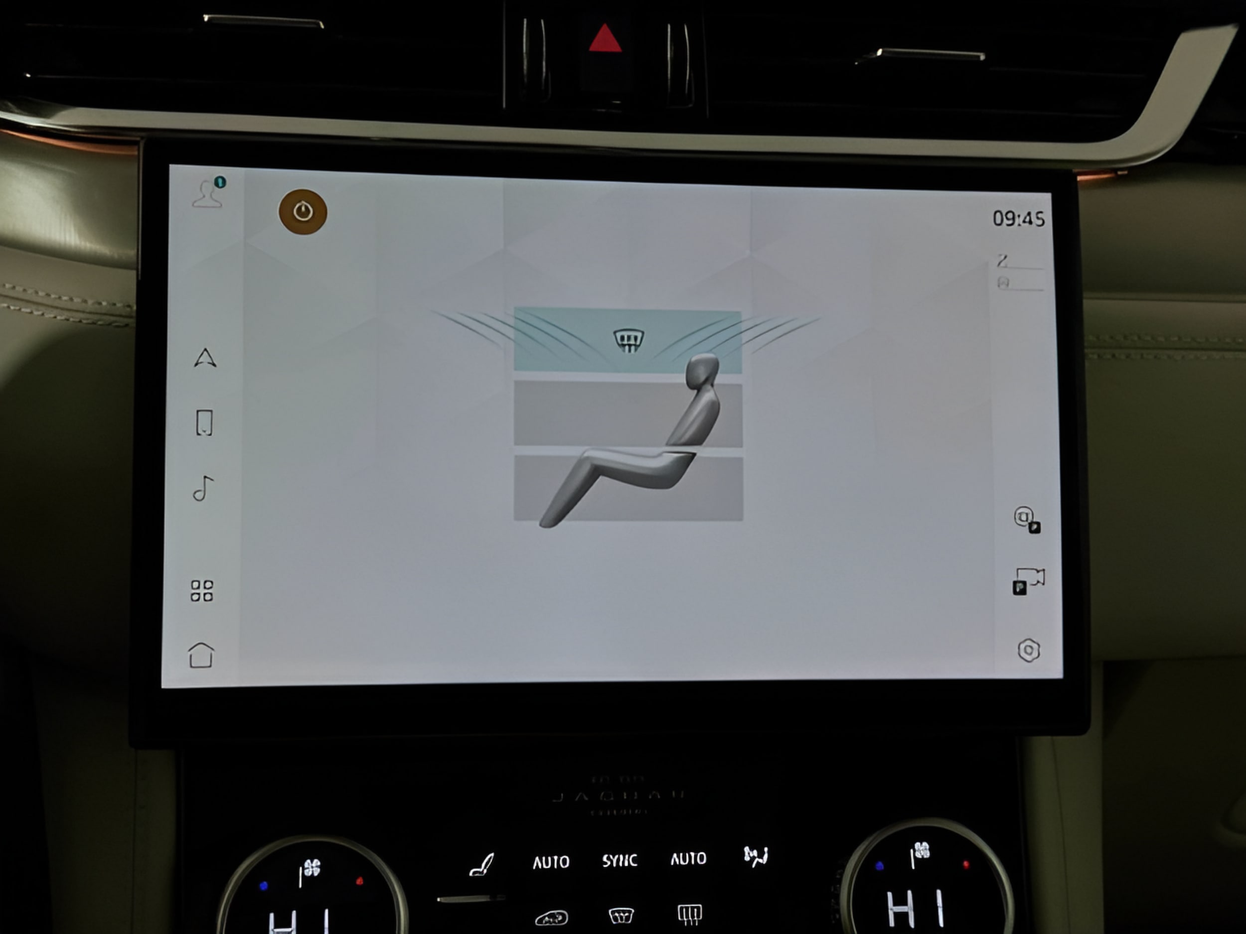 2026 Jaguar F-Pace R-Dynamic S - Photo 19