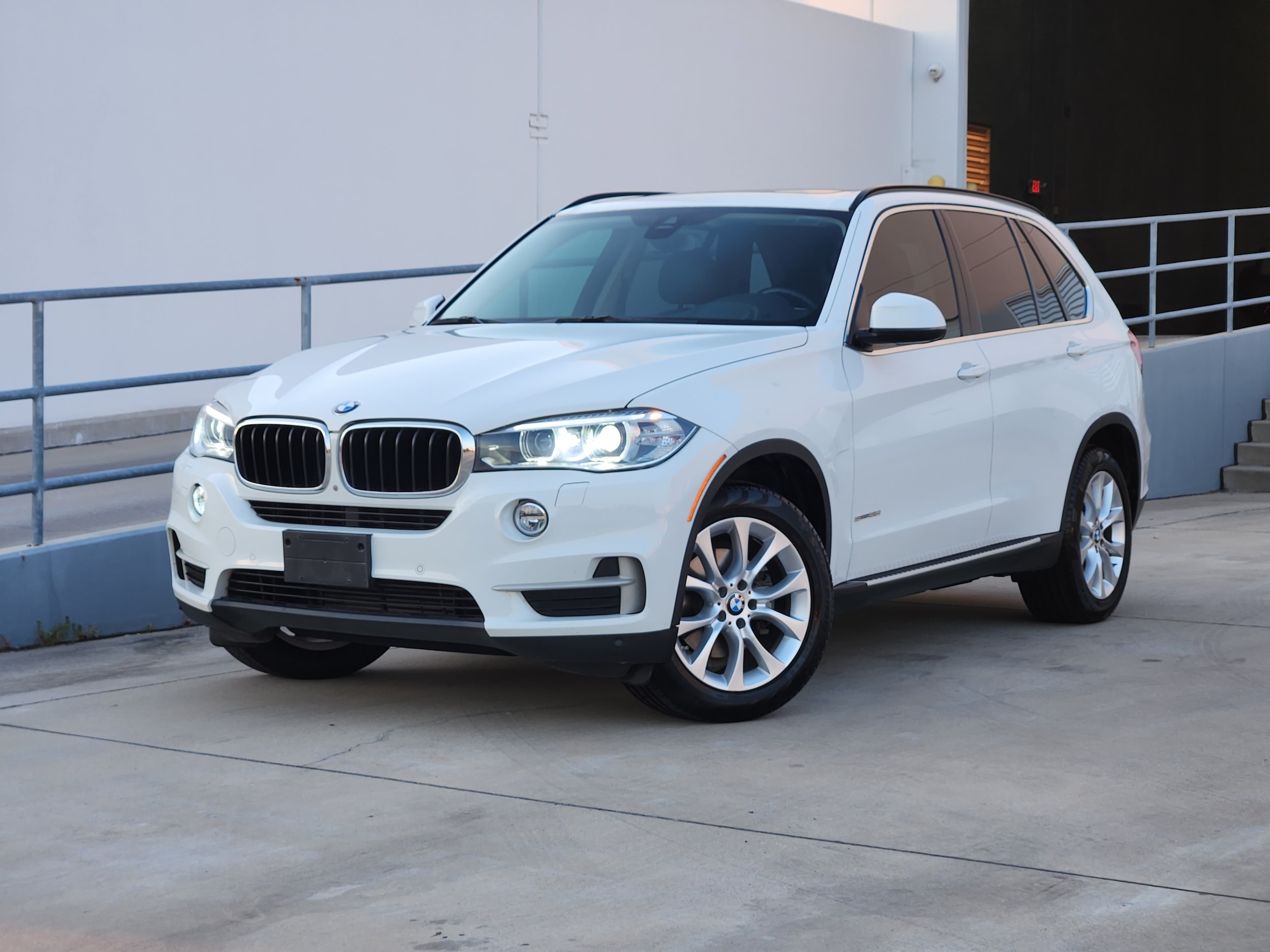 Pre-Owned 2016 BMW X5 sDrive35i