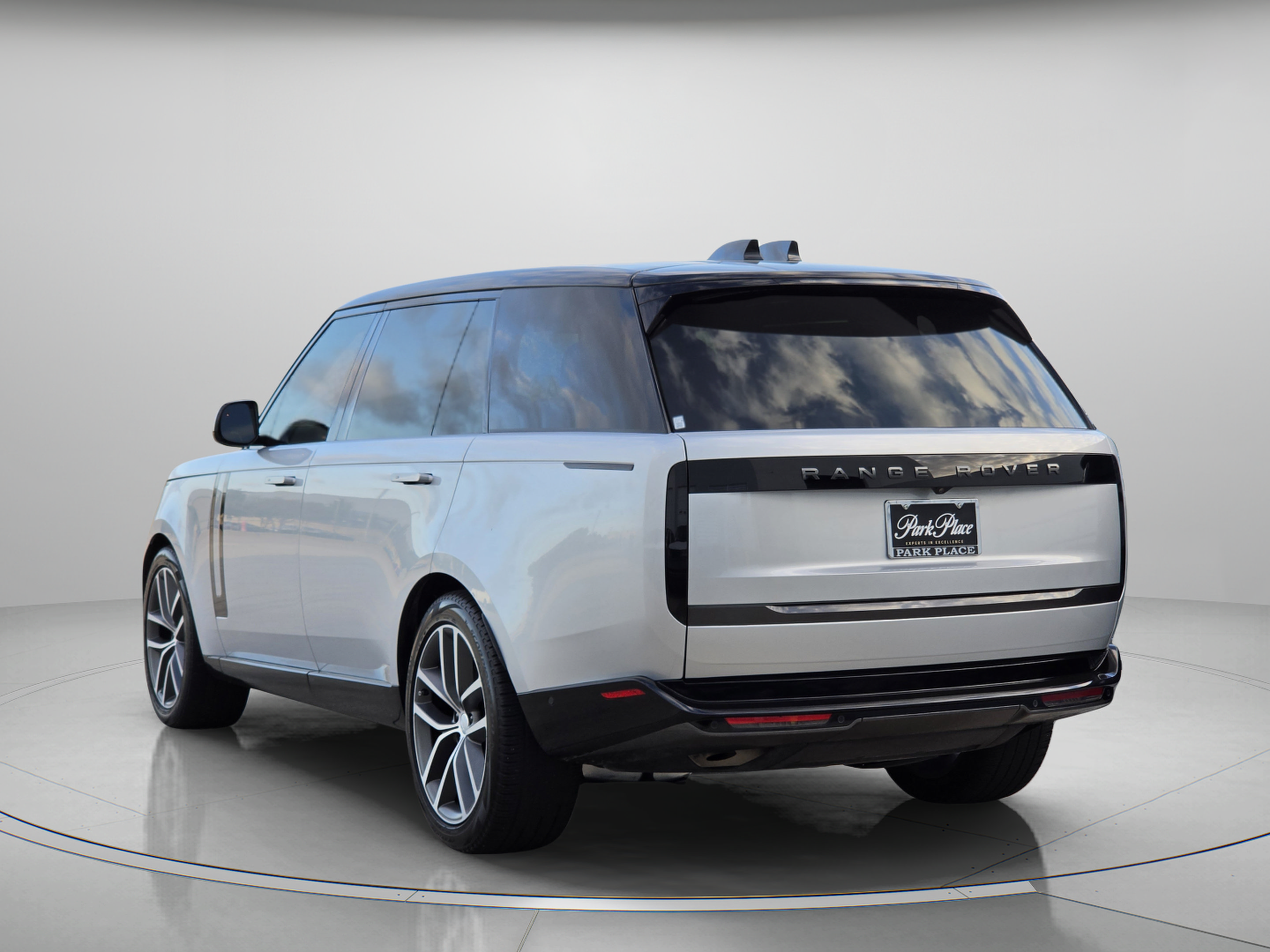 Certified 2025 Land Rover Range Rover SE P400 SE LWB 7 Seat