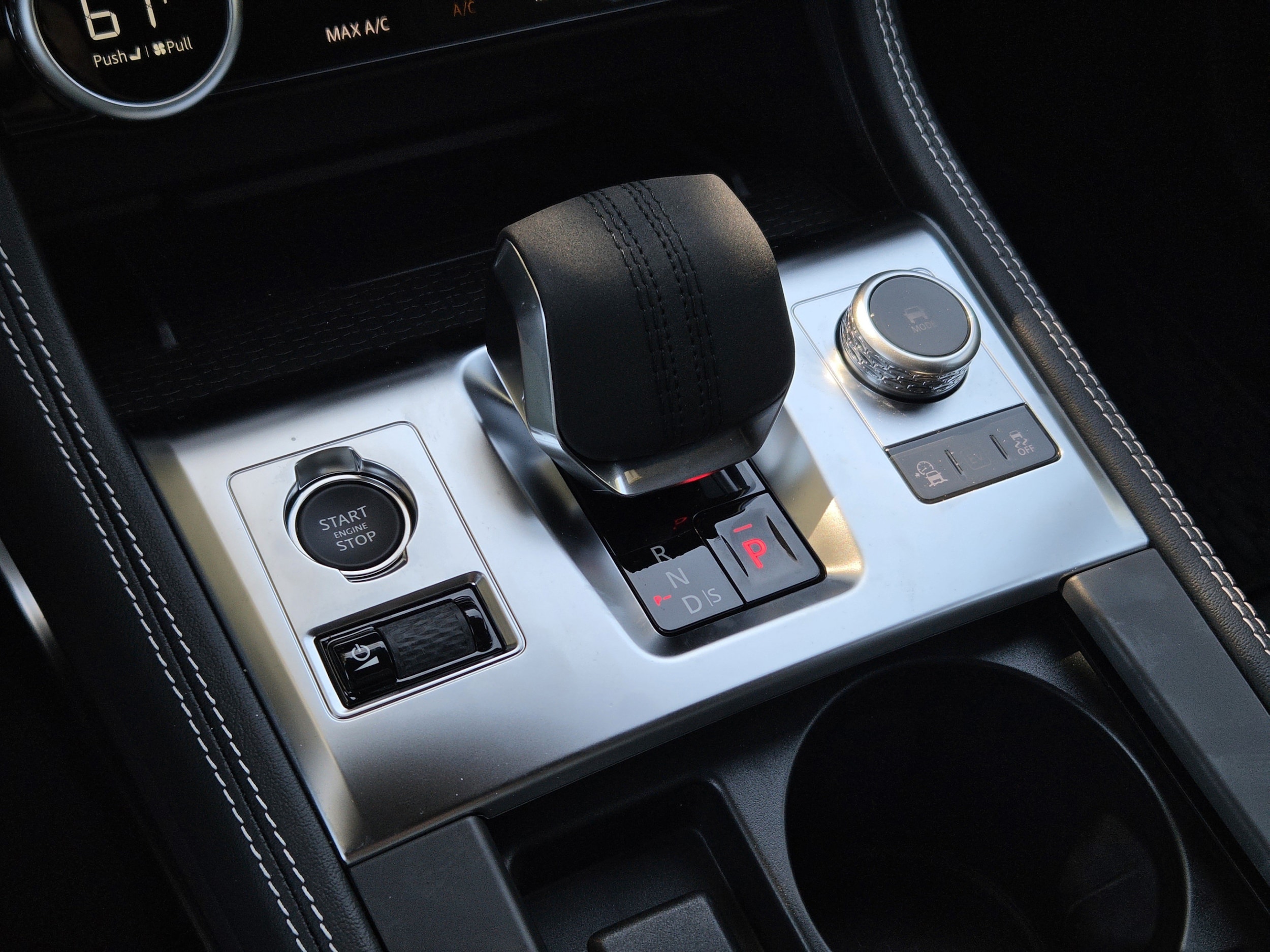 2026 Jaguar F-Pace R-Dynamic S - Photo 16