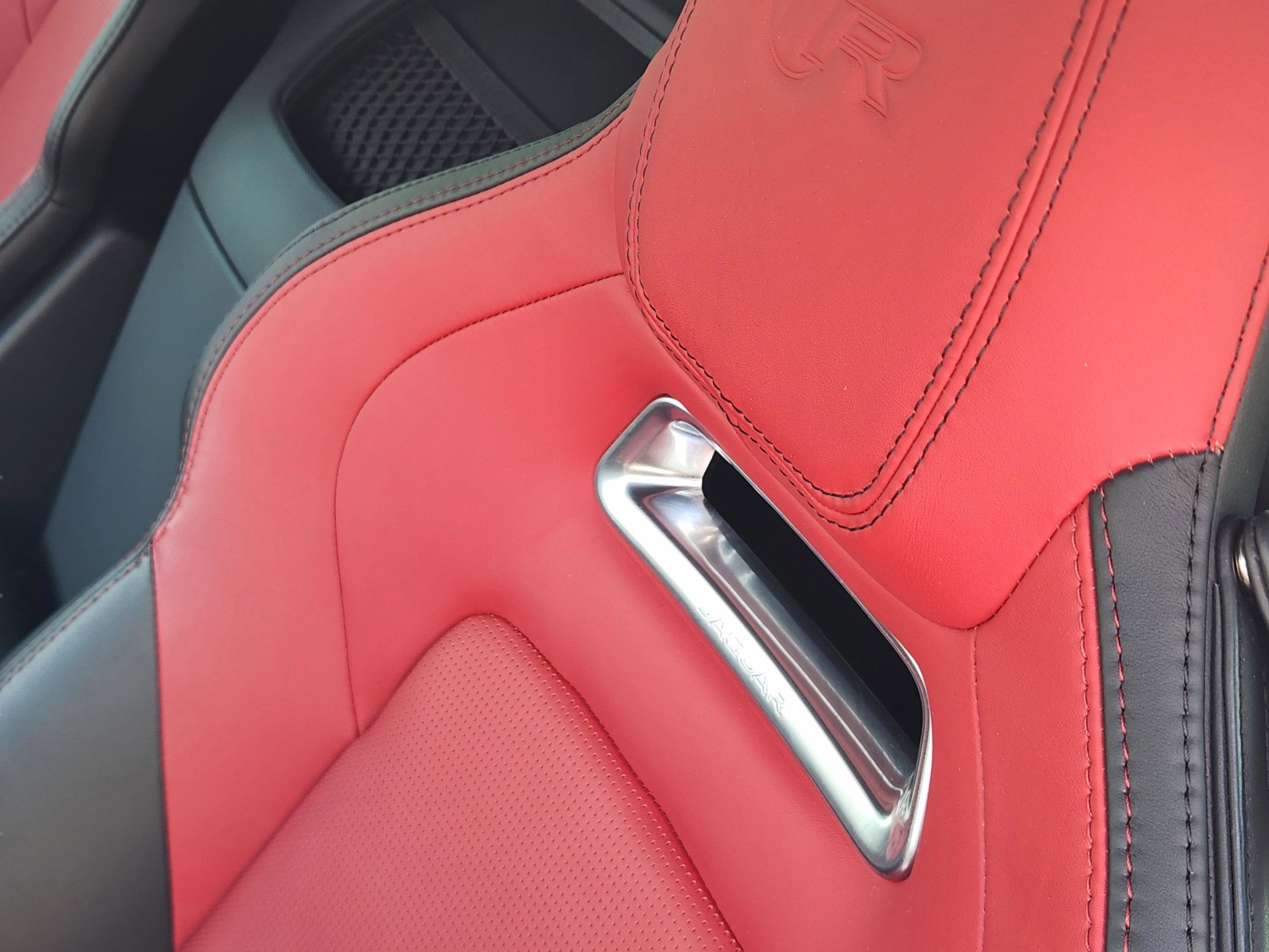 2020 Jaguar F-Type R - Photo 13
