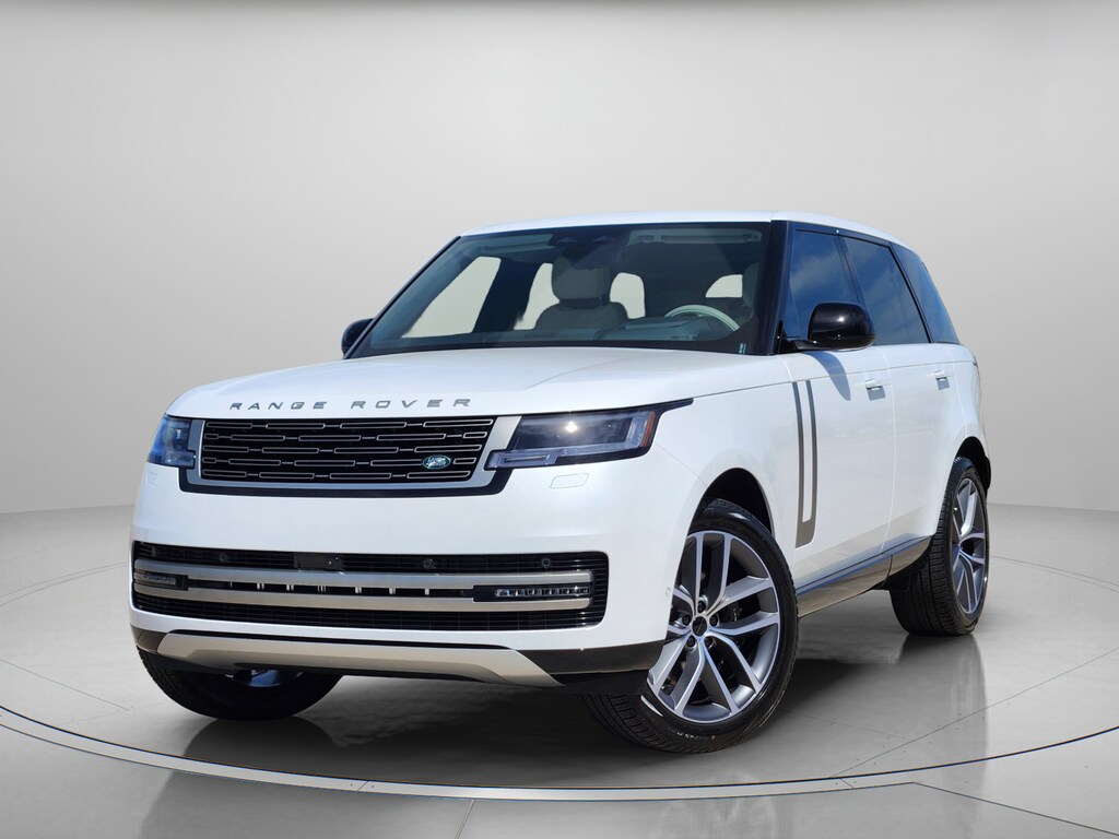 Used 2026 Land Rover Range Rover SE P400 SE SWB
