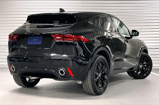 2024 Jaguar E-PACE R-Dynamic photo 4