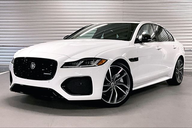 2024 Jaguar XF R-Dynamic SE