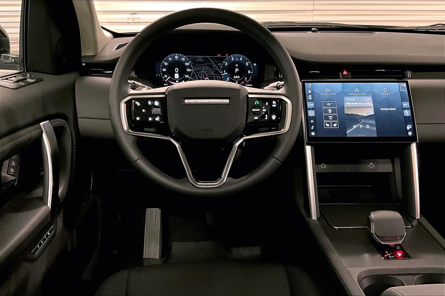 2025 Land Rover Discovery Sport S photo 3