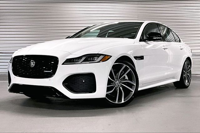 2024 Jaguar XF R-Dynamic SE's photo