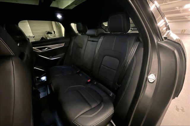 2026 Jaguar F-Pace R-Dynamic S - Photo 9