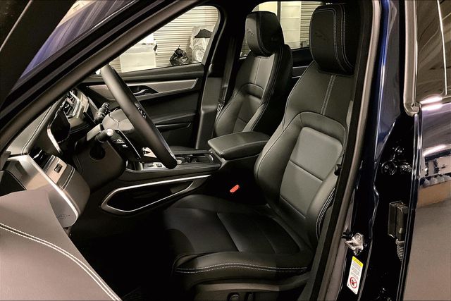 2026 Jaguar F-Pace R-Dynamic S - Photo 8