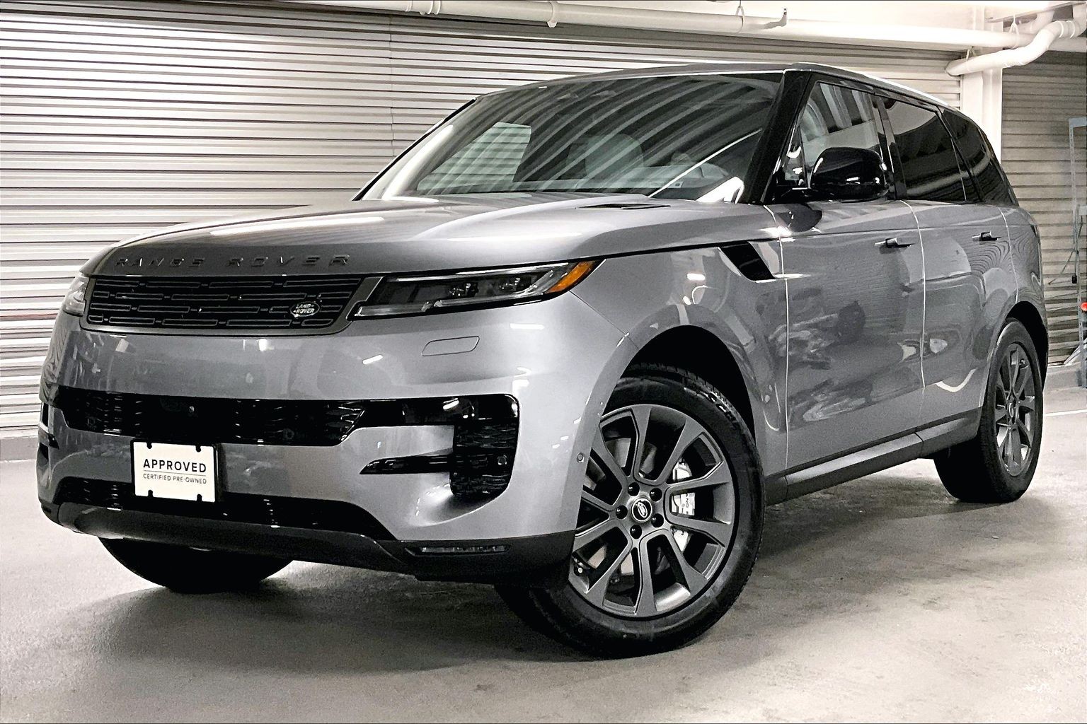 2025 Land Rover Range Rover Sport S's photo