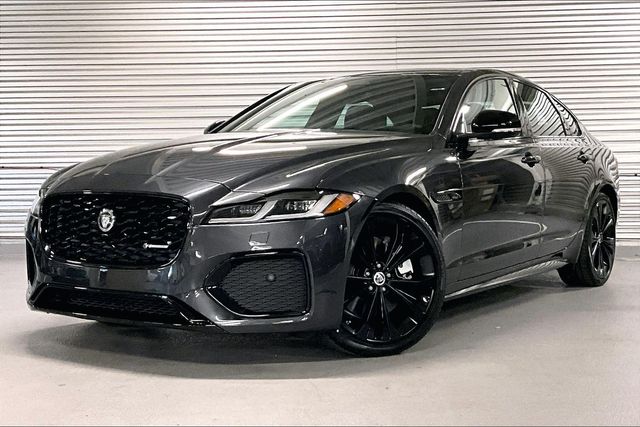 2024 Jaguar XF P300 R-Dynamic SE's photo