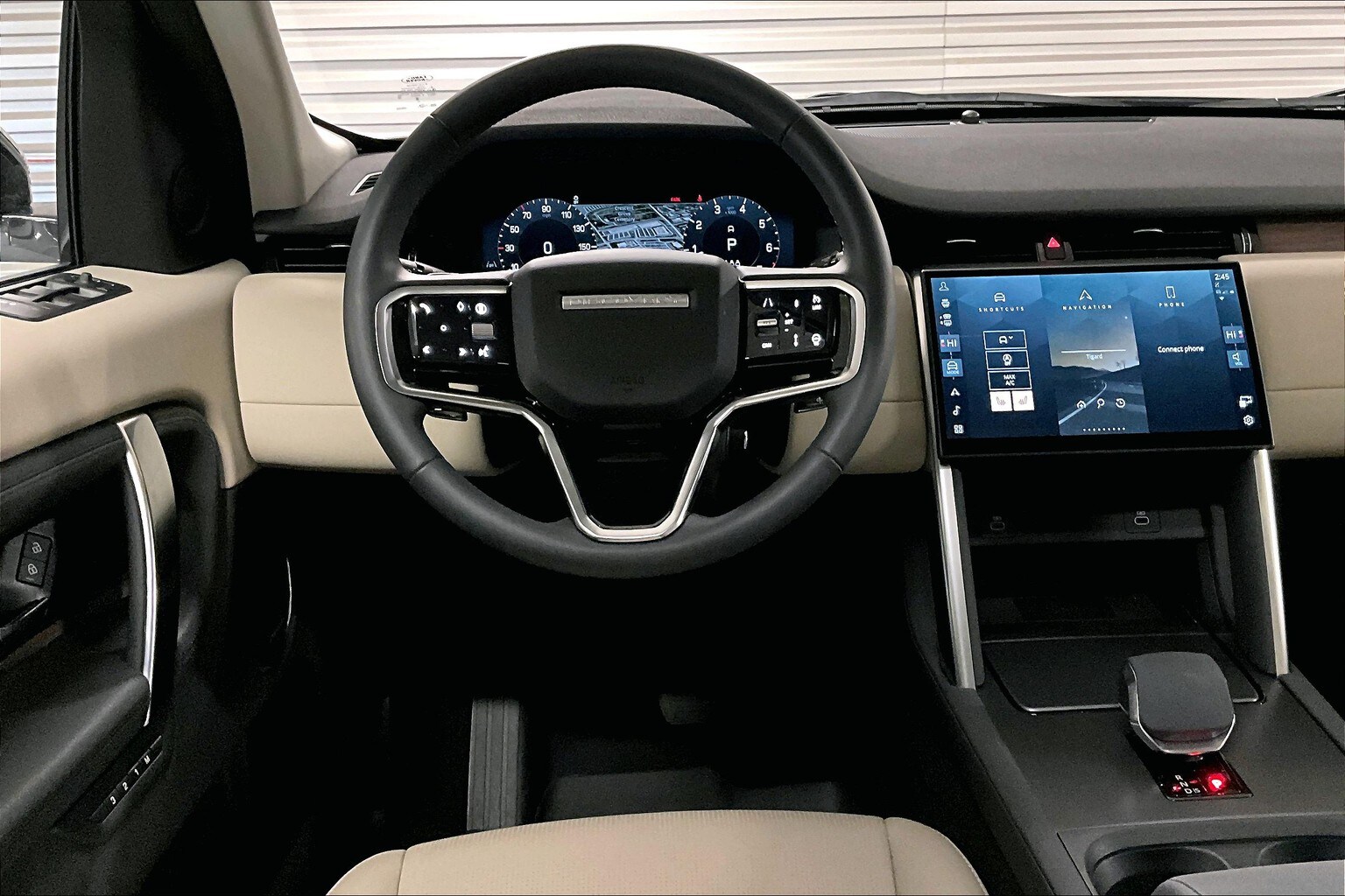 2025 Land Rover Discovery Sport S photo 4