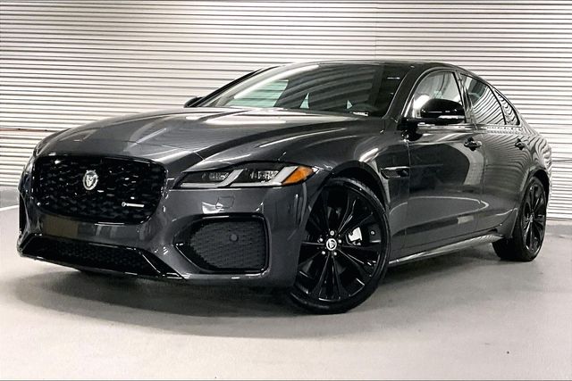2024 Jaguar XF R-Dynamic SE's photo