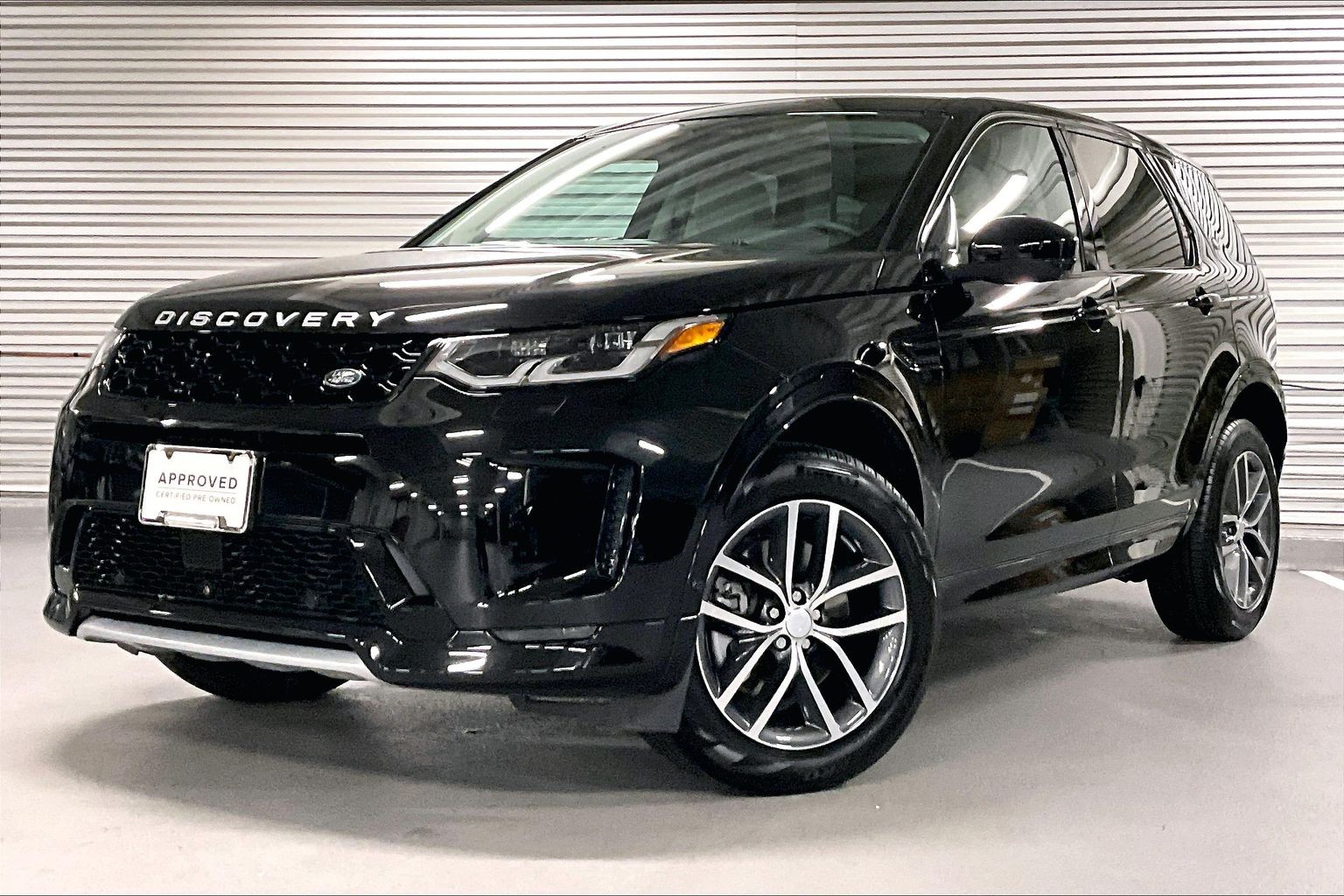 2025 Land Rover Discovery Sport S