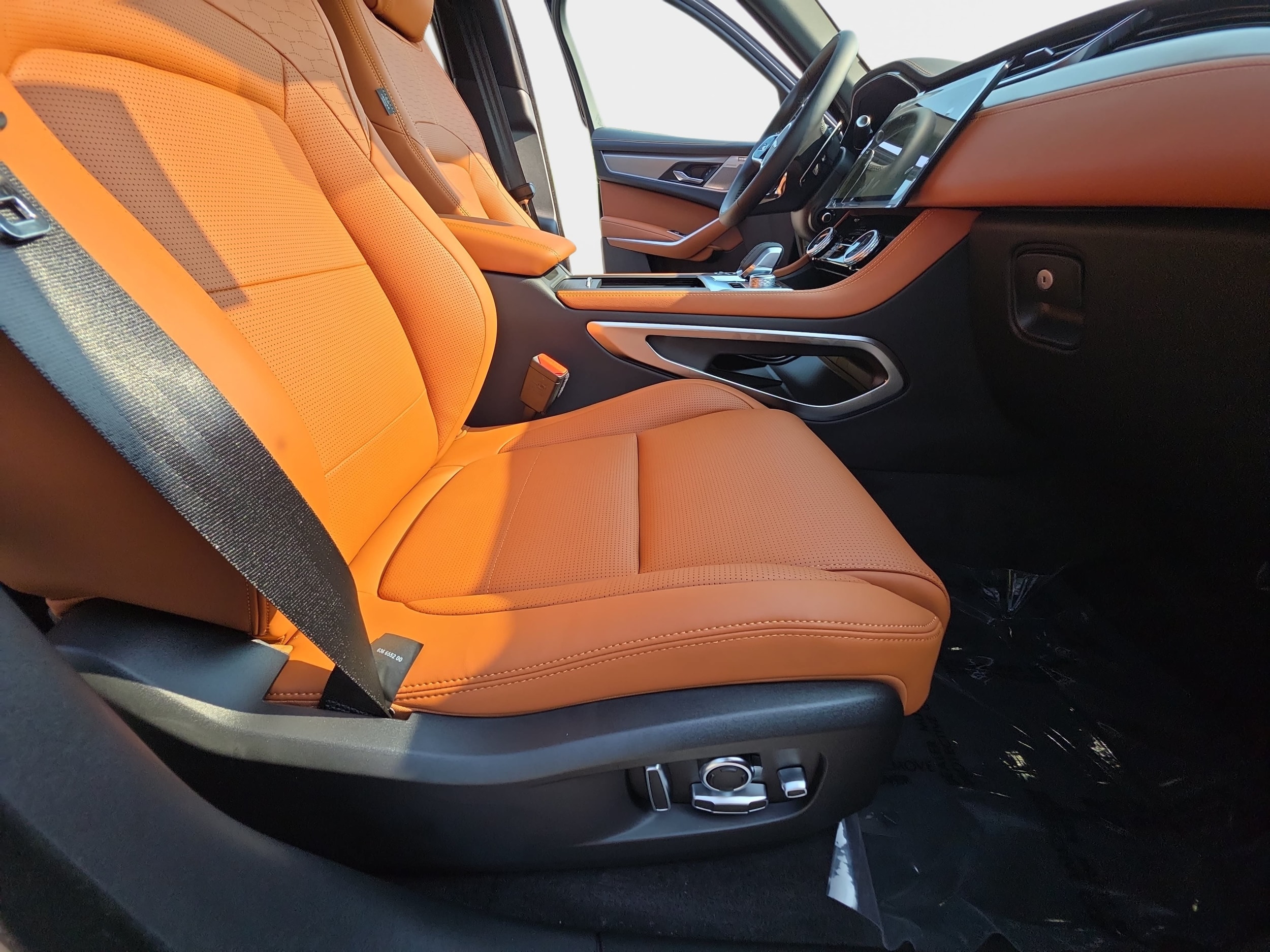 2026 Jaguar F-Pace R-Dynamic S - Photo 10