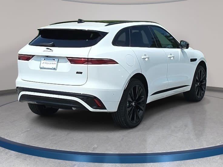 2026 Jaguar F-Pace R-Dynamic S - Photo 5