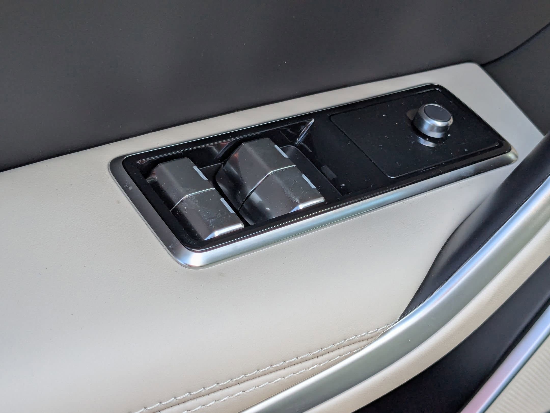 2026 Jaguar F-Pace R-Dynamic S - Photo 23