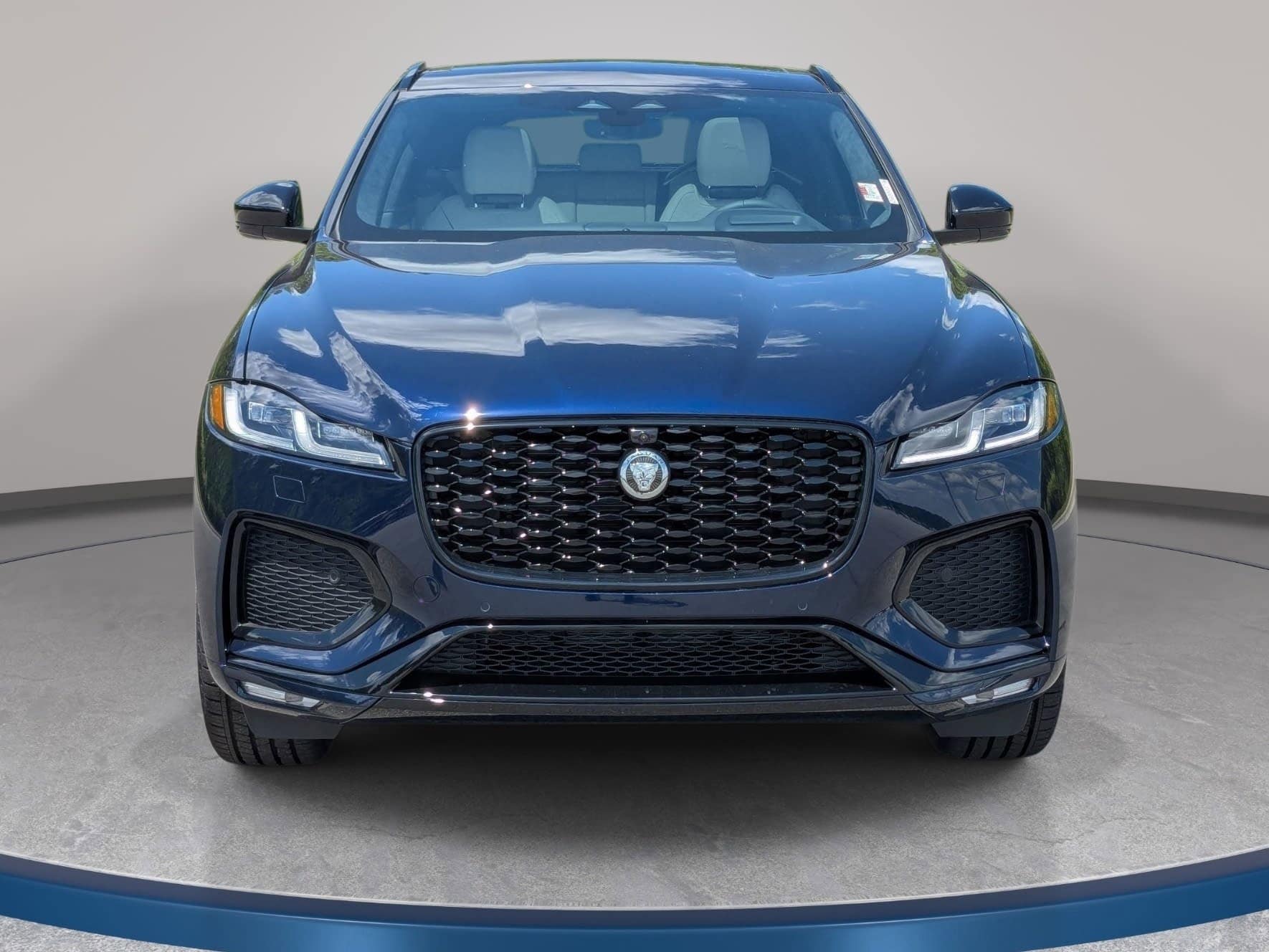 2026 Jaguar F-Pace R-Dynamic S - Photo 3