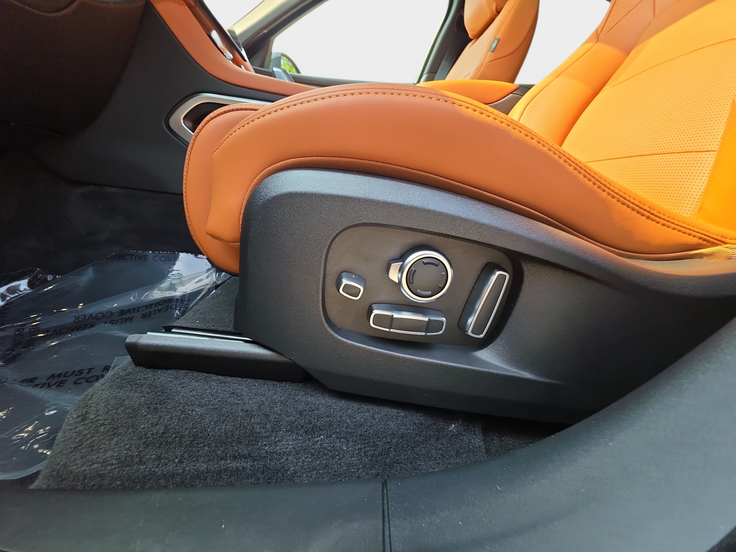 2026 Jaguar F-Pace R-Dynamic S - Photo 29