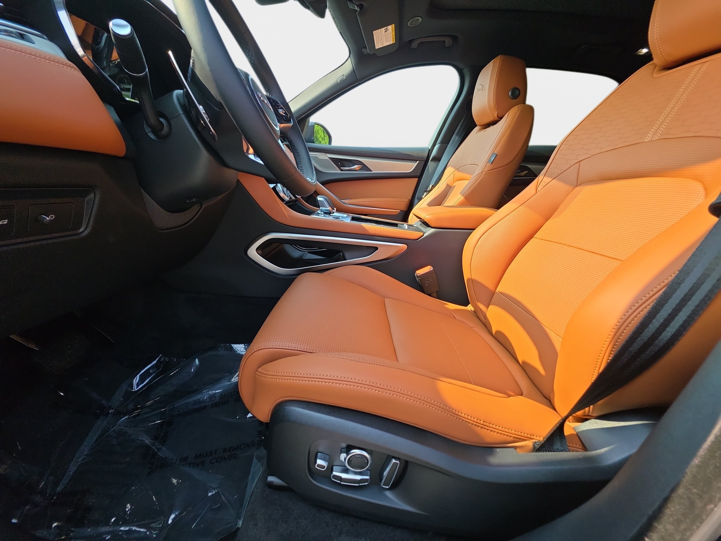 2026 Jaguar F-Pace R-Dynamic S - Photo 15