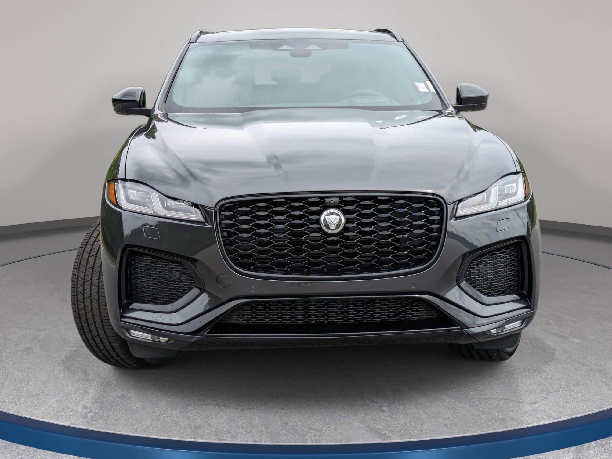2026 Jaguar F-Pace R-Dynamic S - Photo 3
