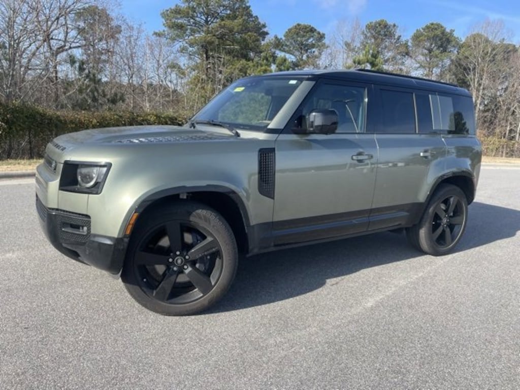Used 2025 Land Rover Defender 110 X-Dynamic SE SUV