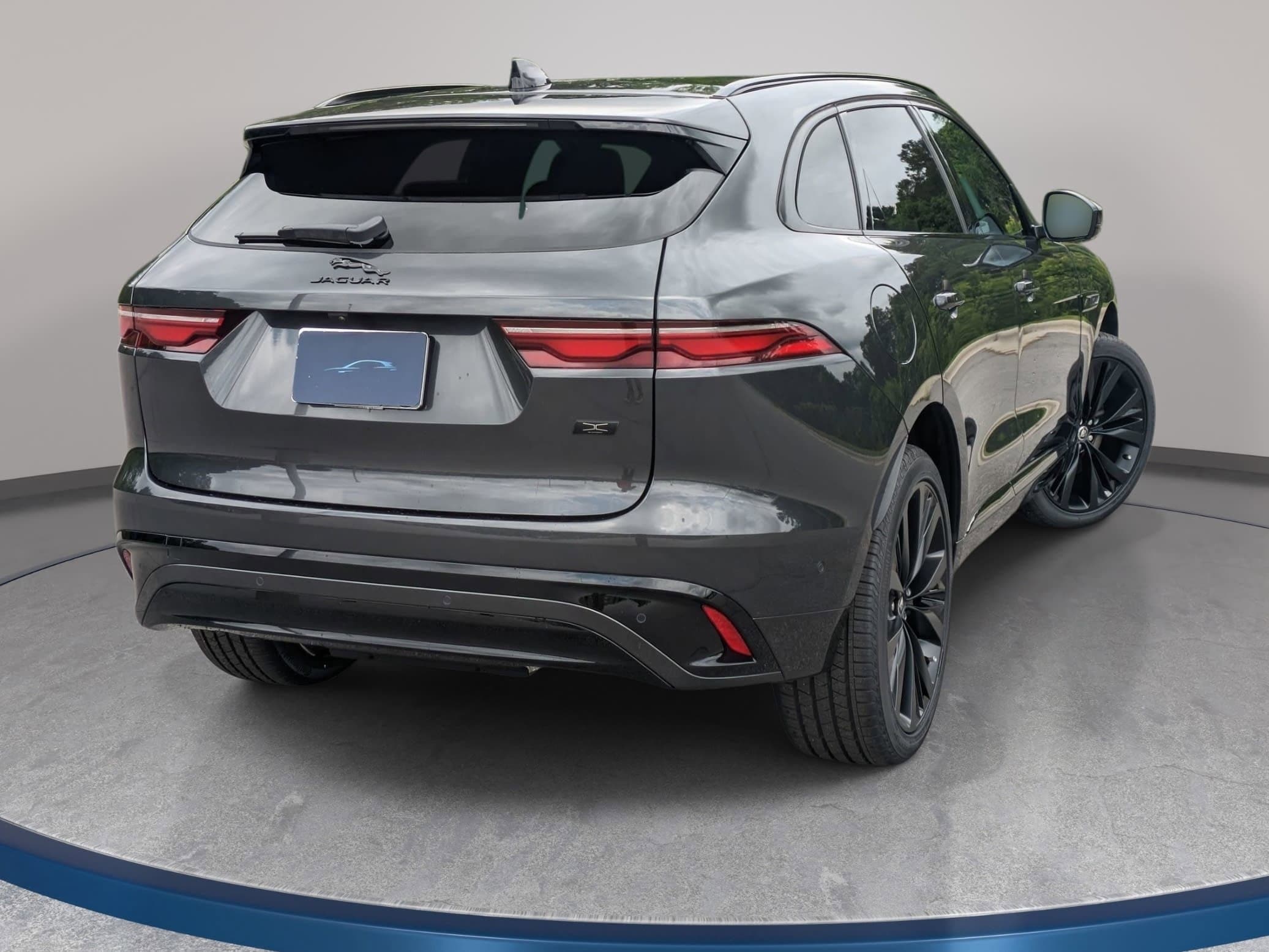 2026 Jaguar F-Pace R-Dynamic S - Photo 5