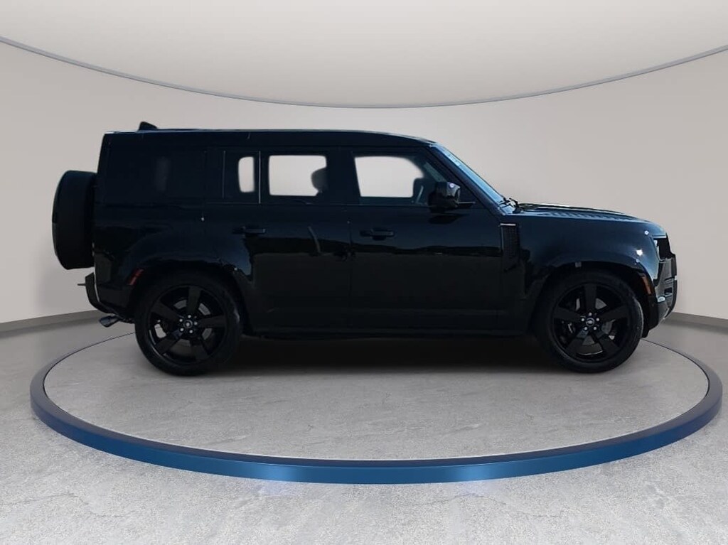 Used 2025 Land Rover Defender 110 V8 SUV