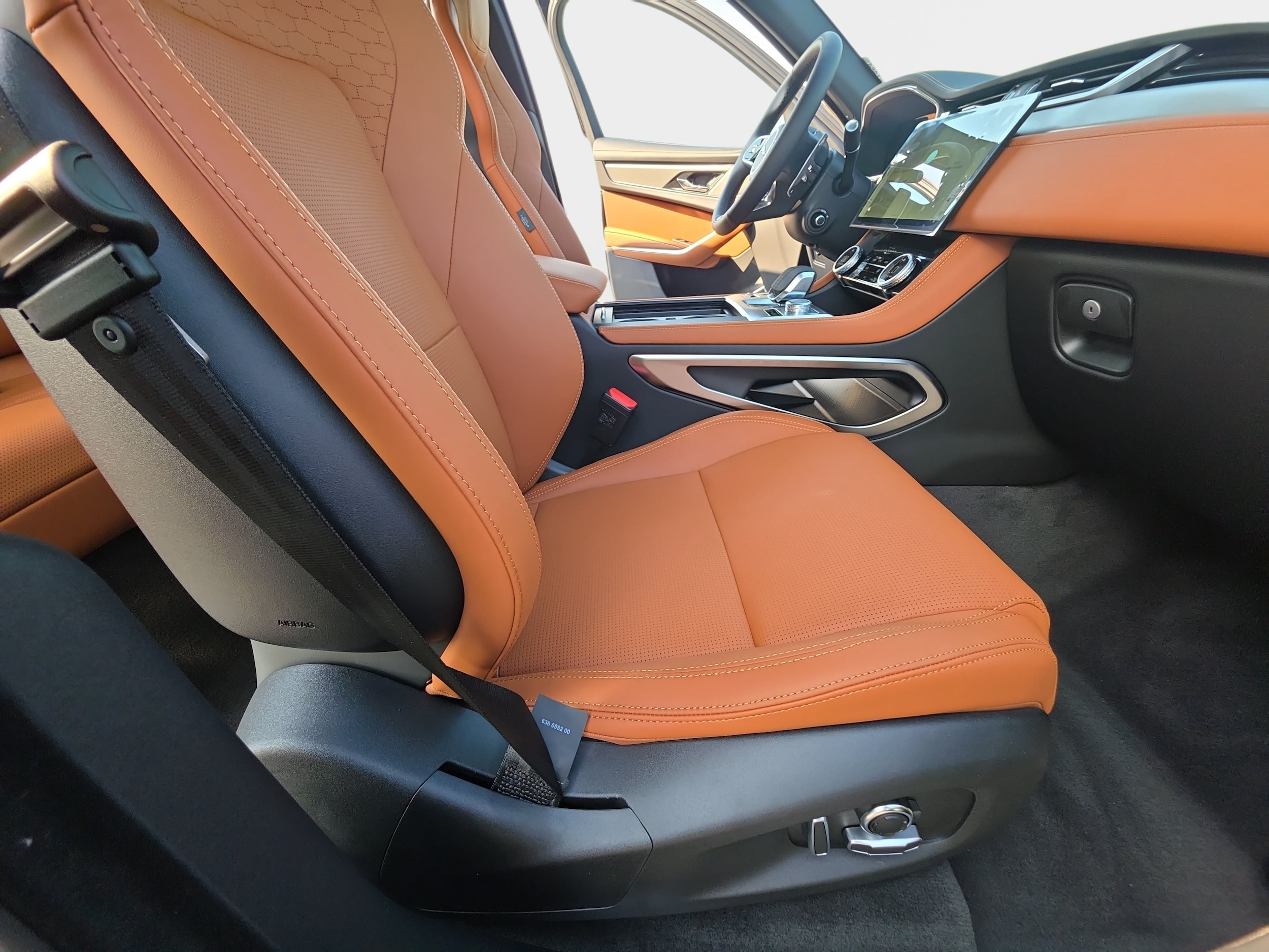 2026 Jaguar F-Pace R-Dynamic S - Photo 10