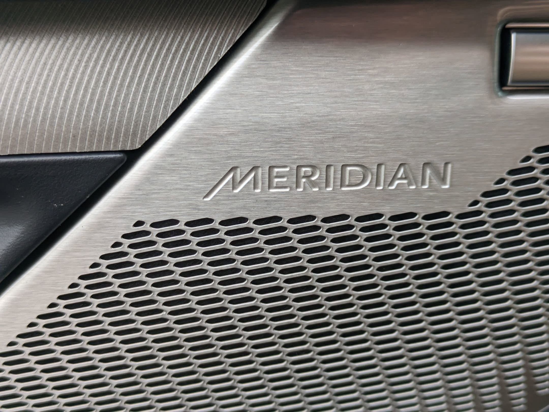 2026 Jaguar F-Pace R-Dynamic S - Photo 20