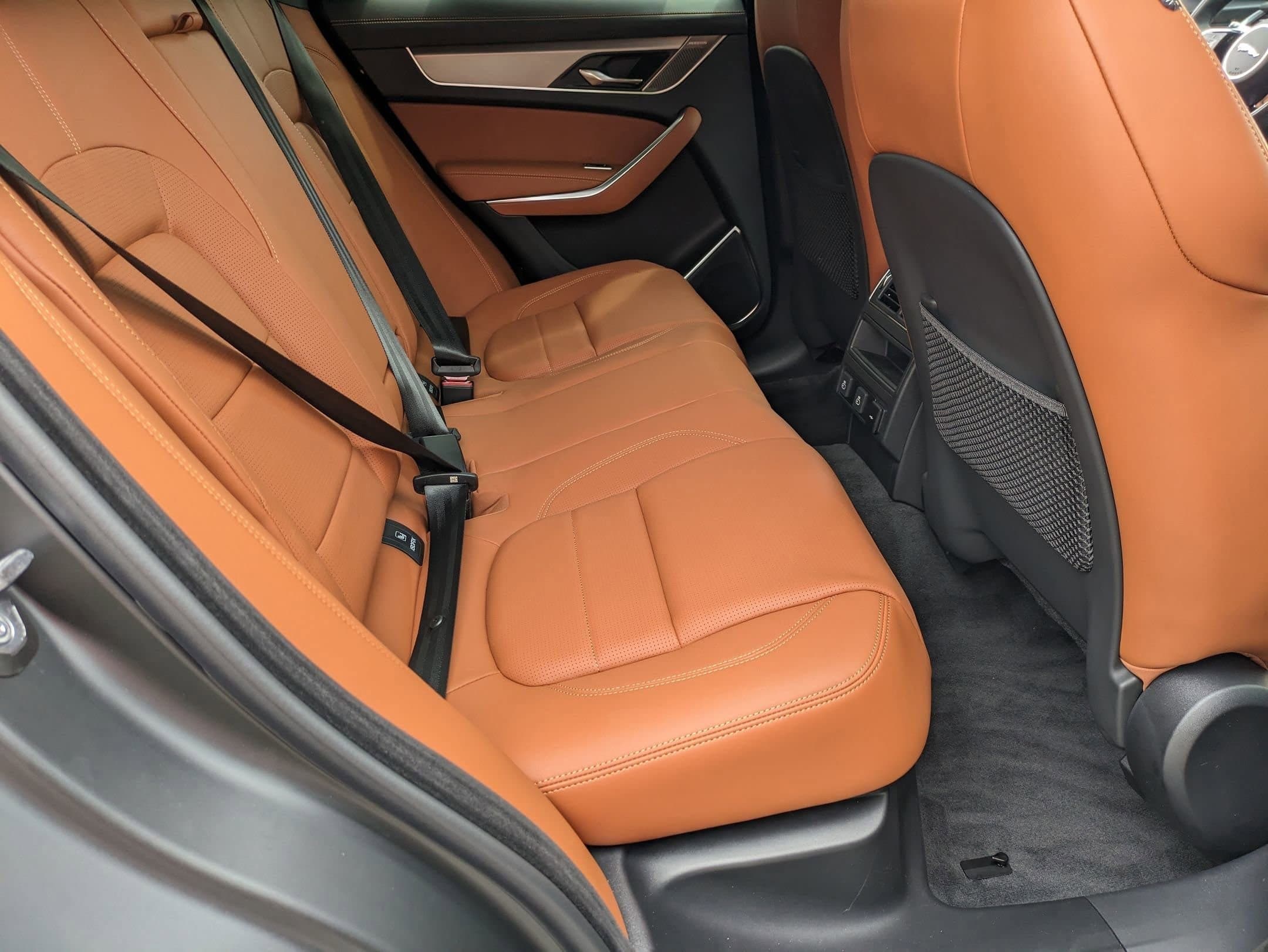 2026 Jaguar F-Pace R-Dynamic S - Photo 28