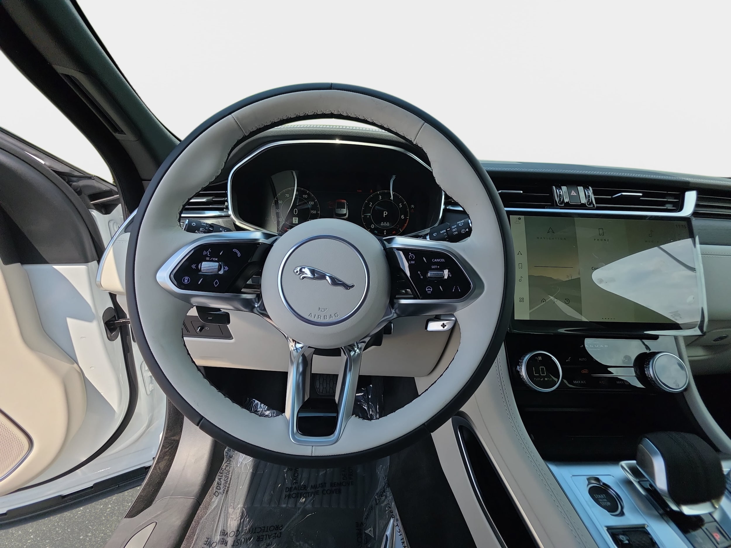 2026 Jaguar F-Pace R-Dynamic S - Photo 16