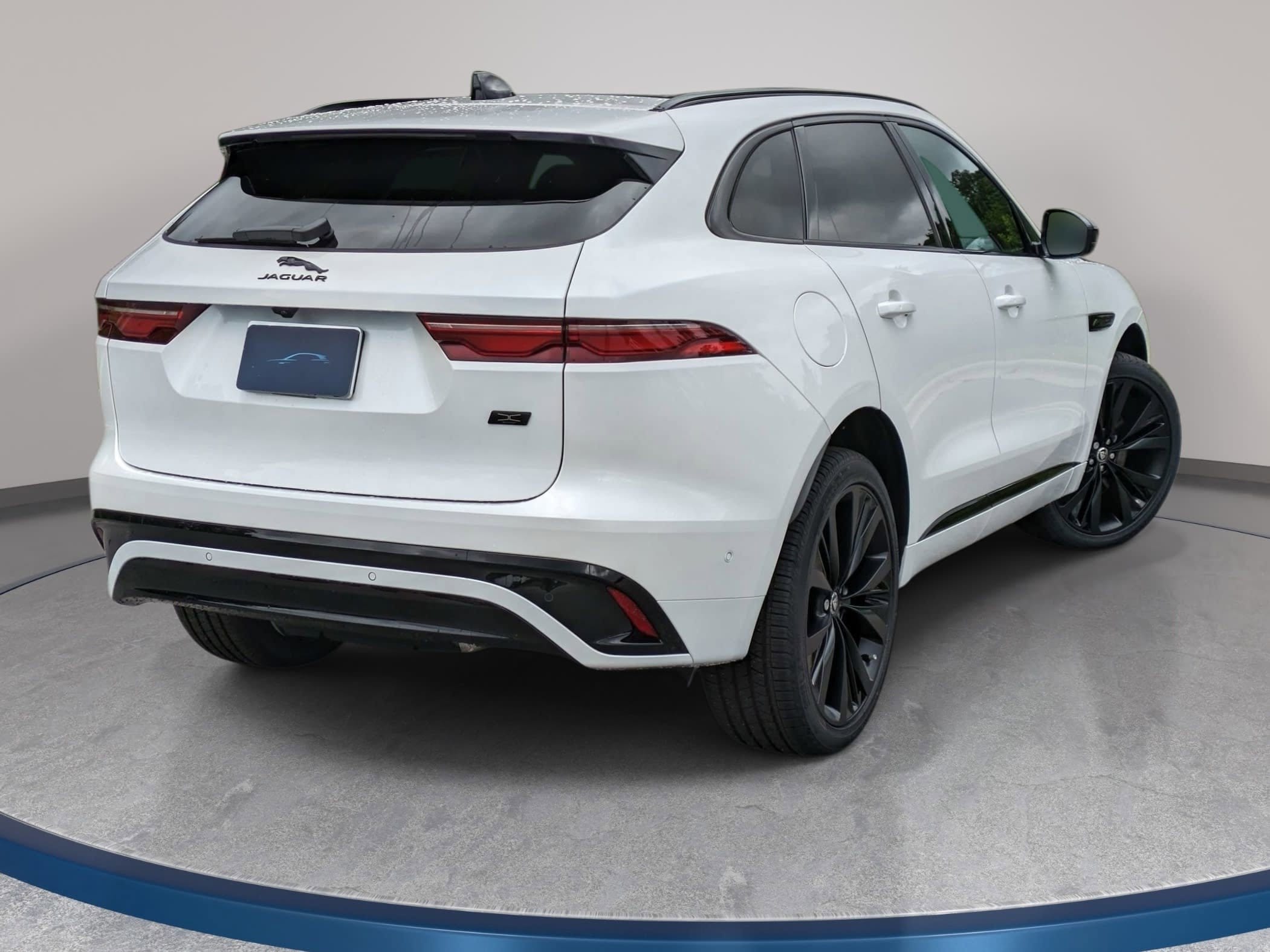 2026 Jaguar F-Pace R-Dynamic S - Photo 5