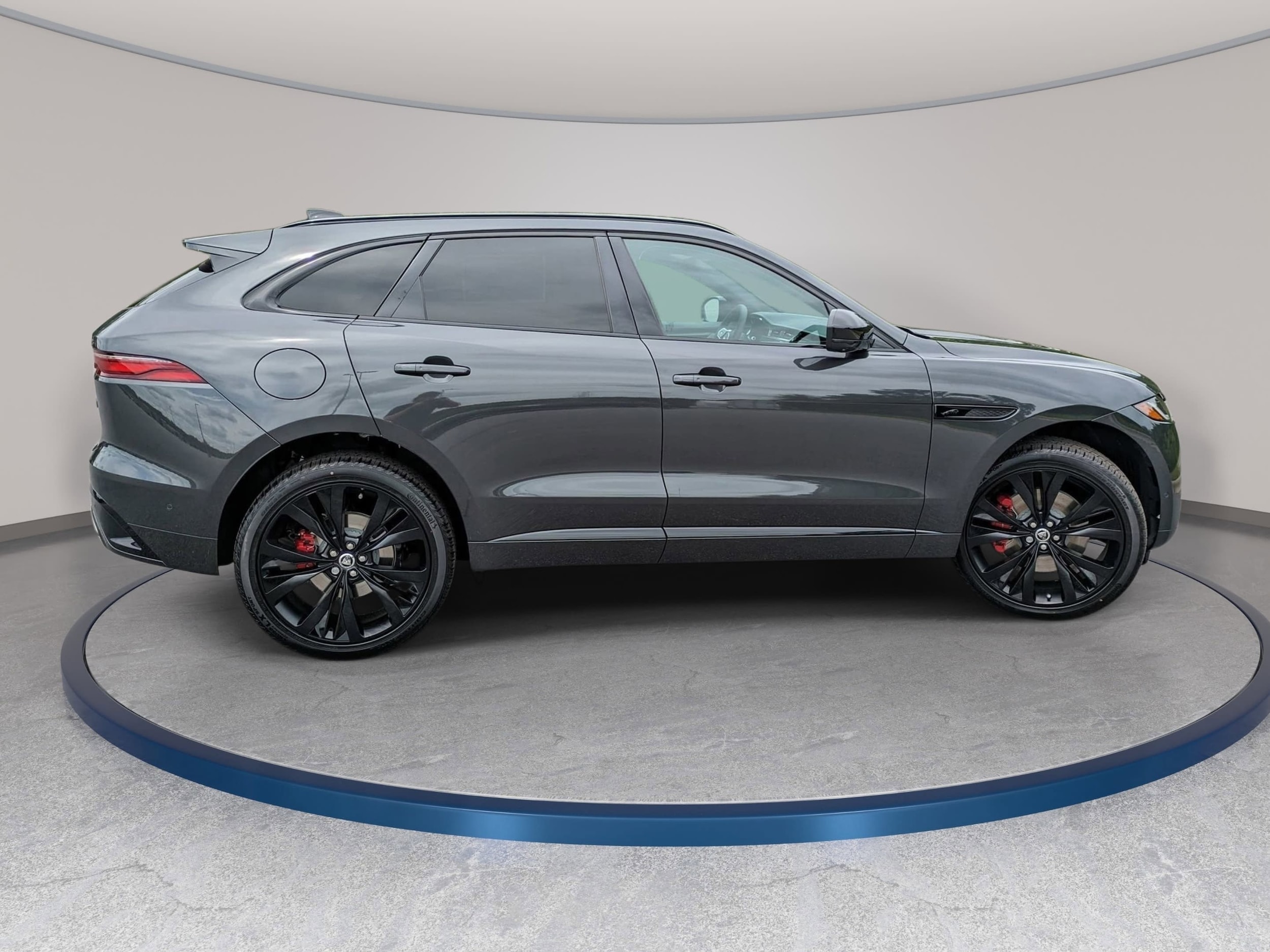 2026 Jaguar F-Pace R-Dynamic S - Photo 5