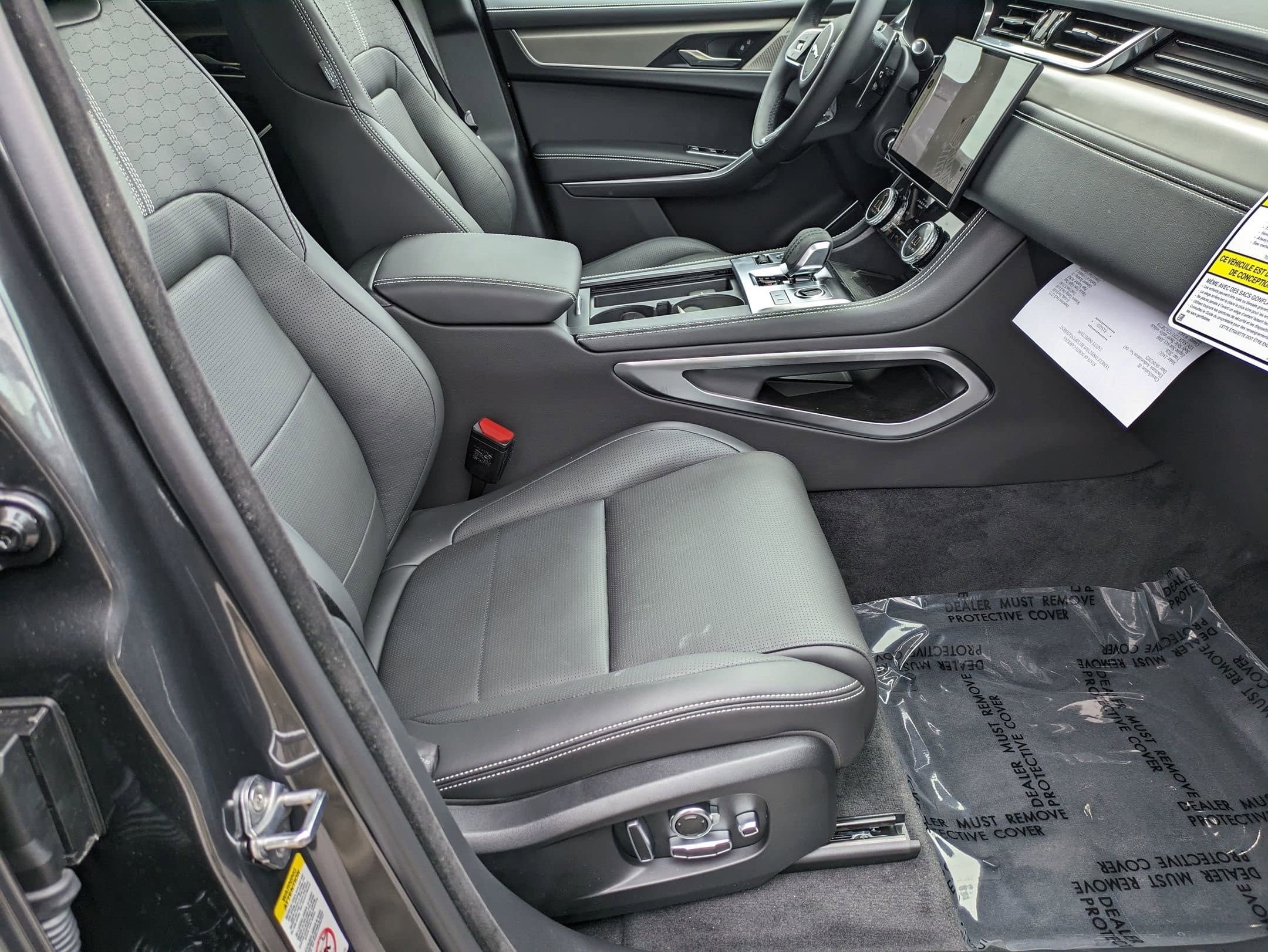 2026 Jaguar F-Pace R-Dynamic S - Photo 29