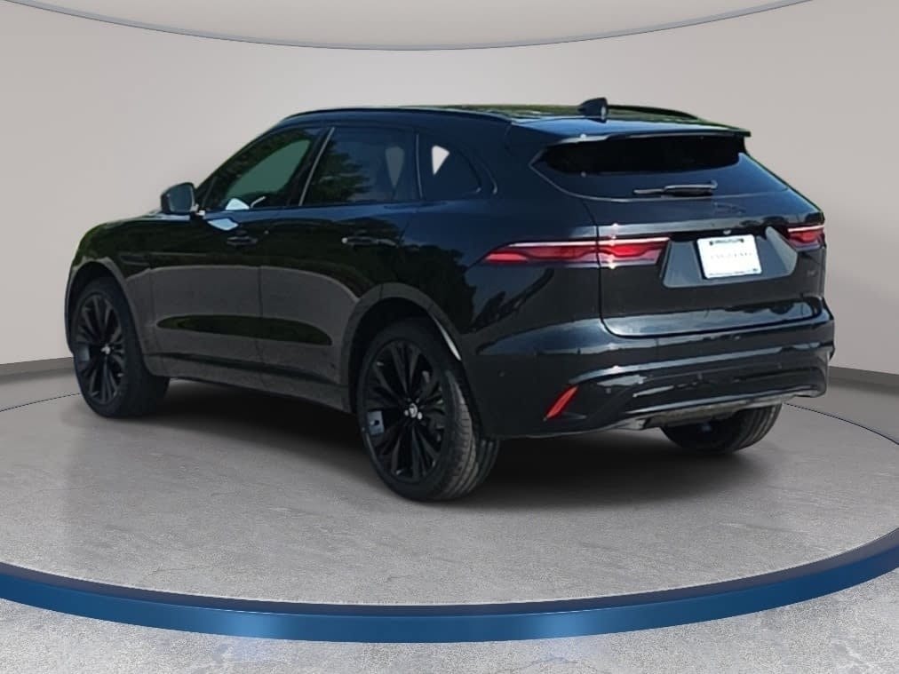 2026 Jaguar F-Pace R-Dynamic S - Photo 7