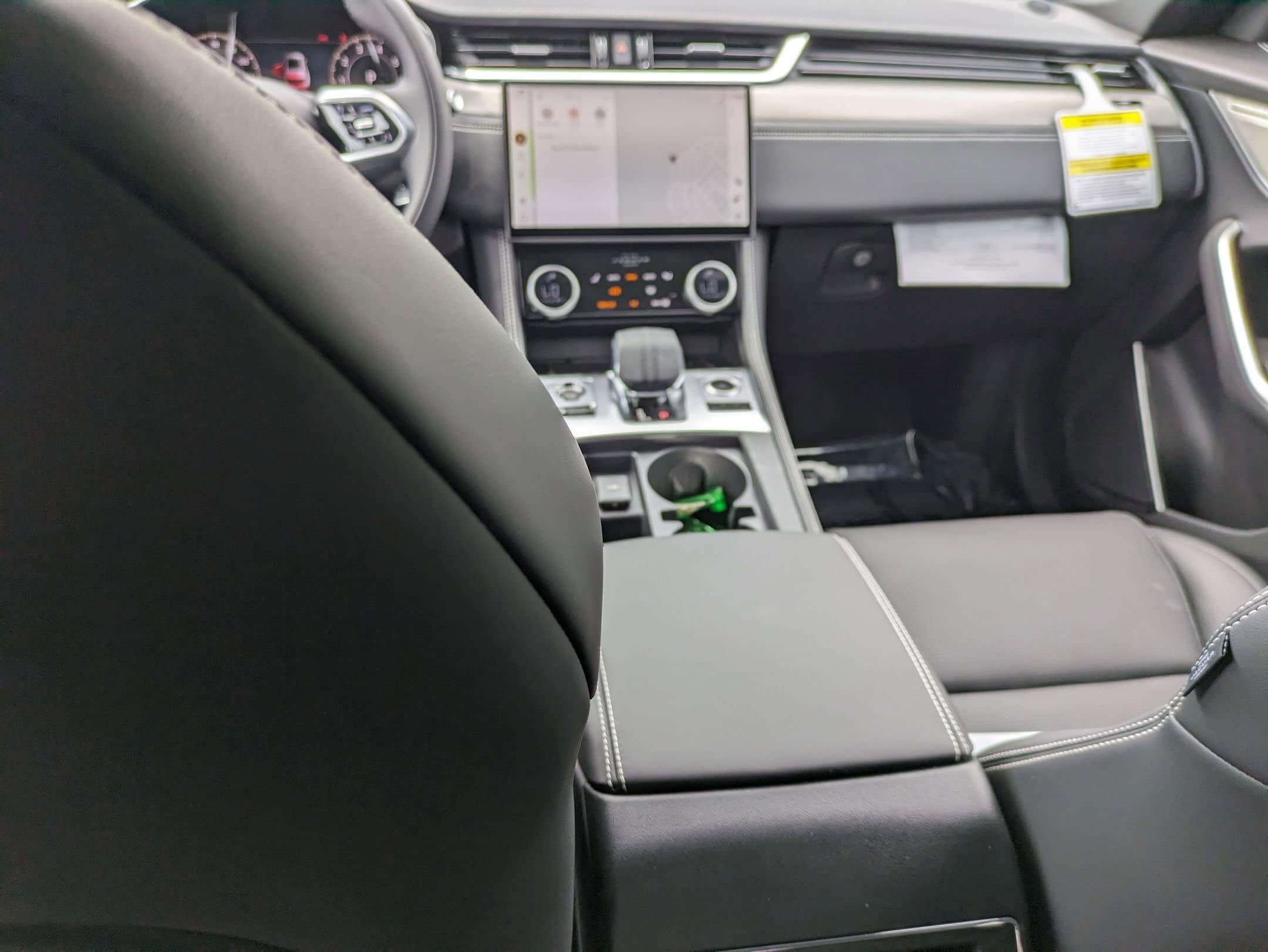 2026 Jaguar F-Pace R-Dynamic S - Photo 23