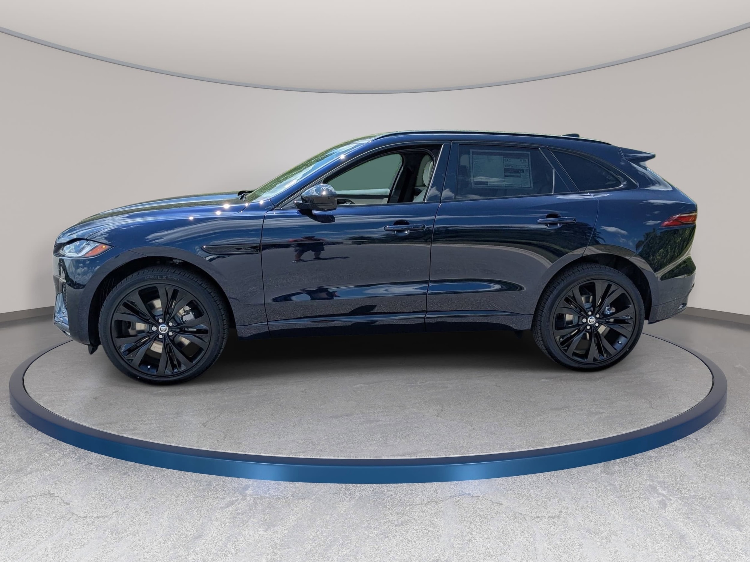 2026 Jaguar F-Pace R-Dynamic S - Photo 9