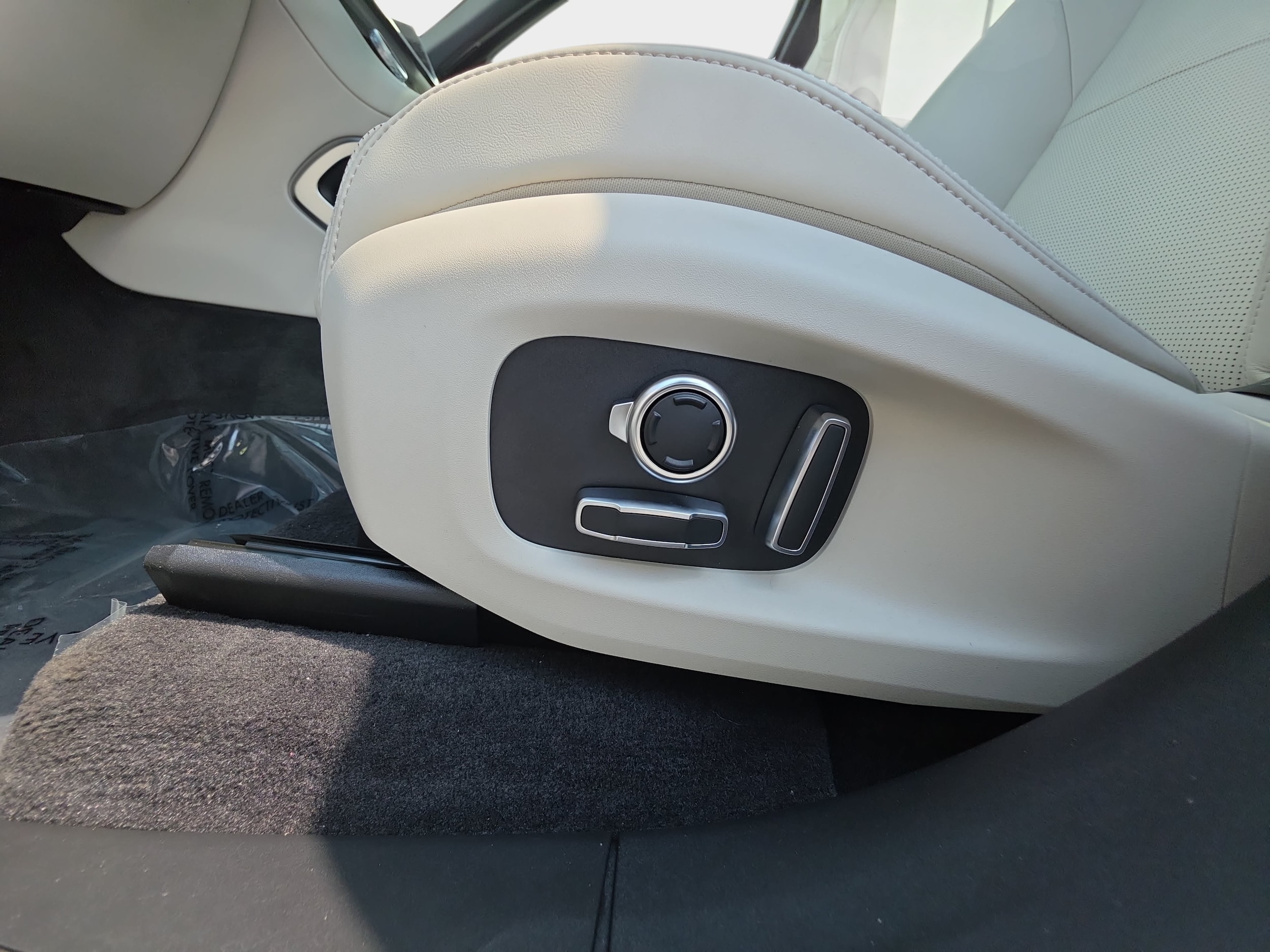 2026 Jaguar F-Pace R-Dynamic S - Photo 29