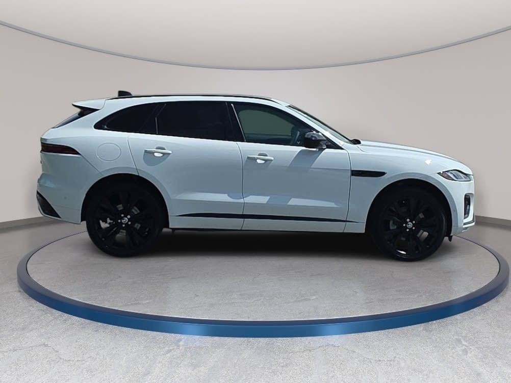 2026 Jaguar F-Pace R-Dynamic S - Photo 4