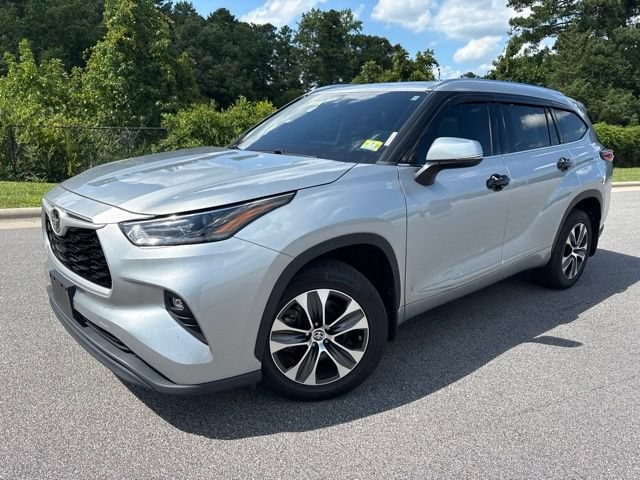 2021 Toyota Highlander XLE AWD photo