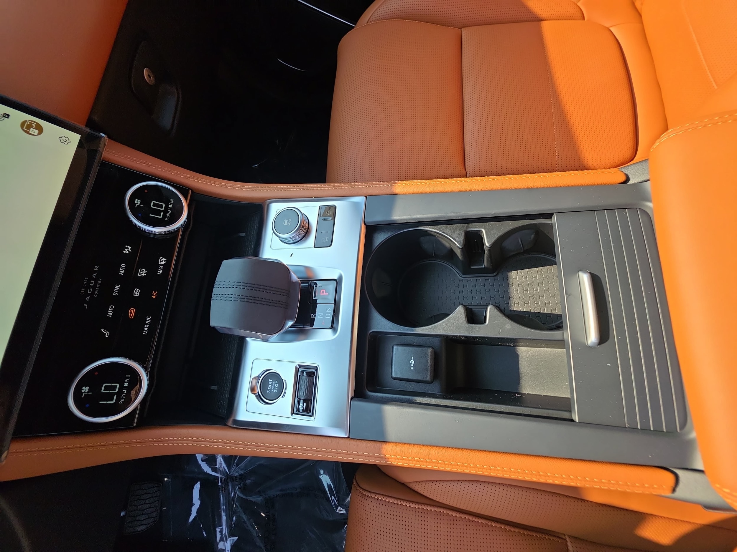 2026 Jaguar F-Pace R-Dynamic S - Photo 25