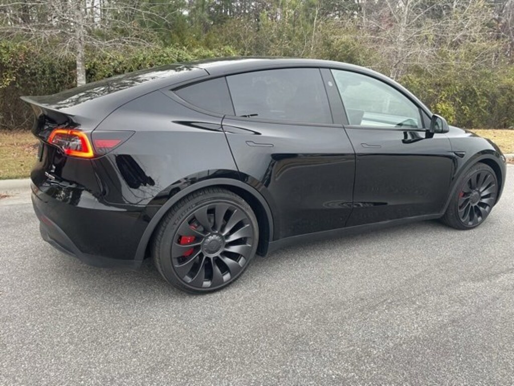Used 2023 Tesla Model Y Performance SUV